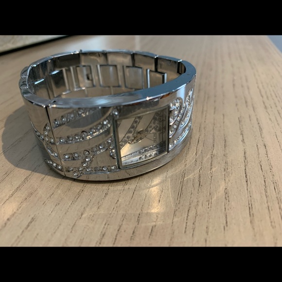 Jewelry Bundle 💎💎💍 $5 add on to any closet item !! - Picture 3 of 7